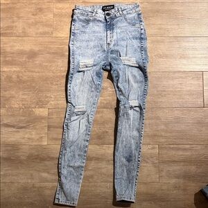 Fitjeans Distressed Light Blue Jeans